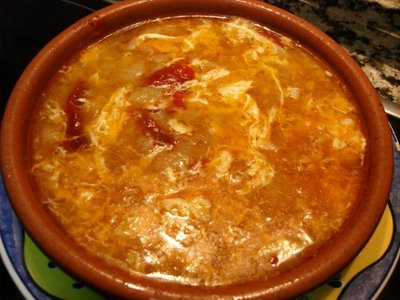 sopa de ajo castellana