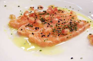 salmon marinado con granada