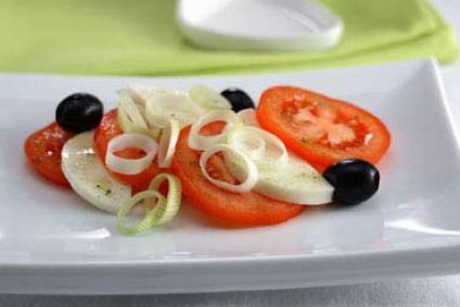 ensalada de tomate y queso fresco