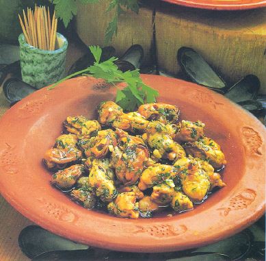 mejillones salteados con ajo y hierbas