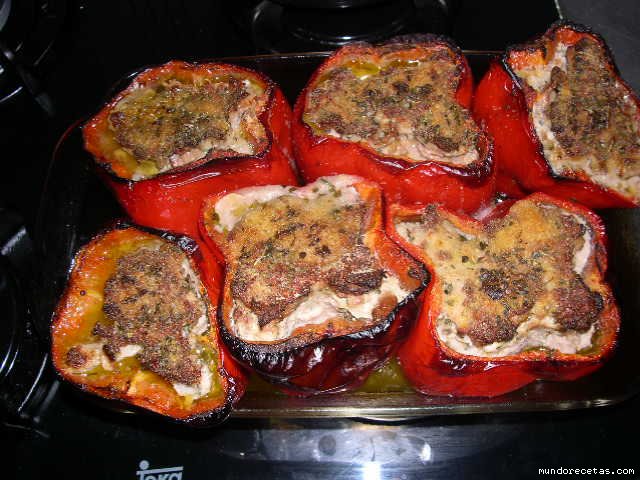 pimientos rojos rellenos